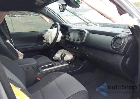 2020 Toyota Tacoma Trd Off-Road z USA, uszkodzony, nr VIN 5TFCZ5AN0LX230854